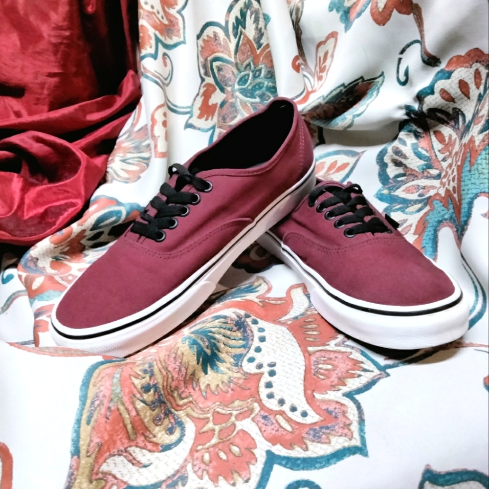 Men's burgundy vans *size 9*